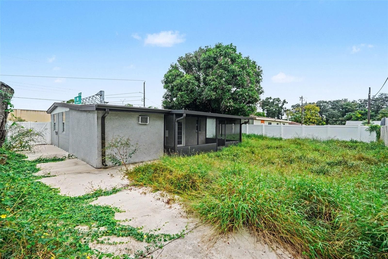 Single Family Residence at 10925 N FLORENCE AVE, TAMPA, photo 26 of 28