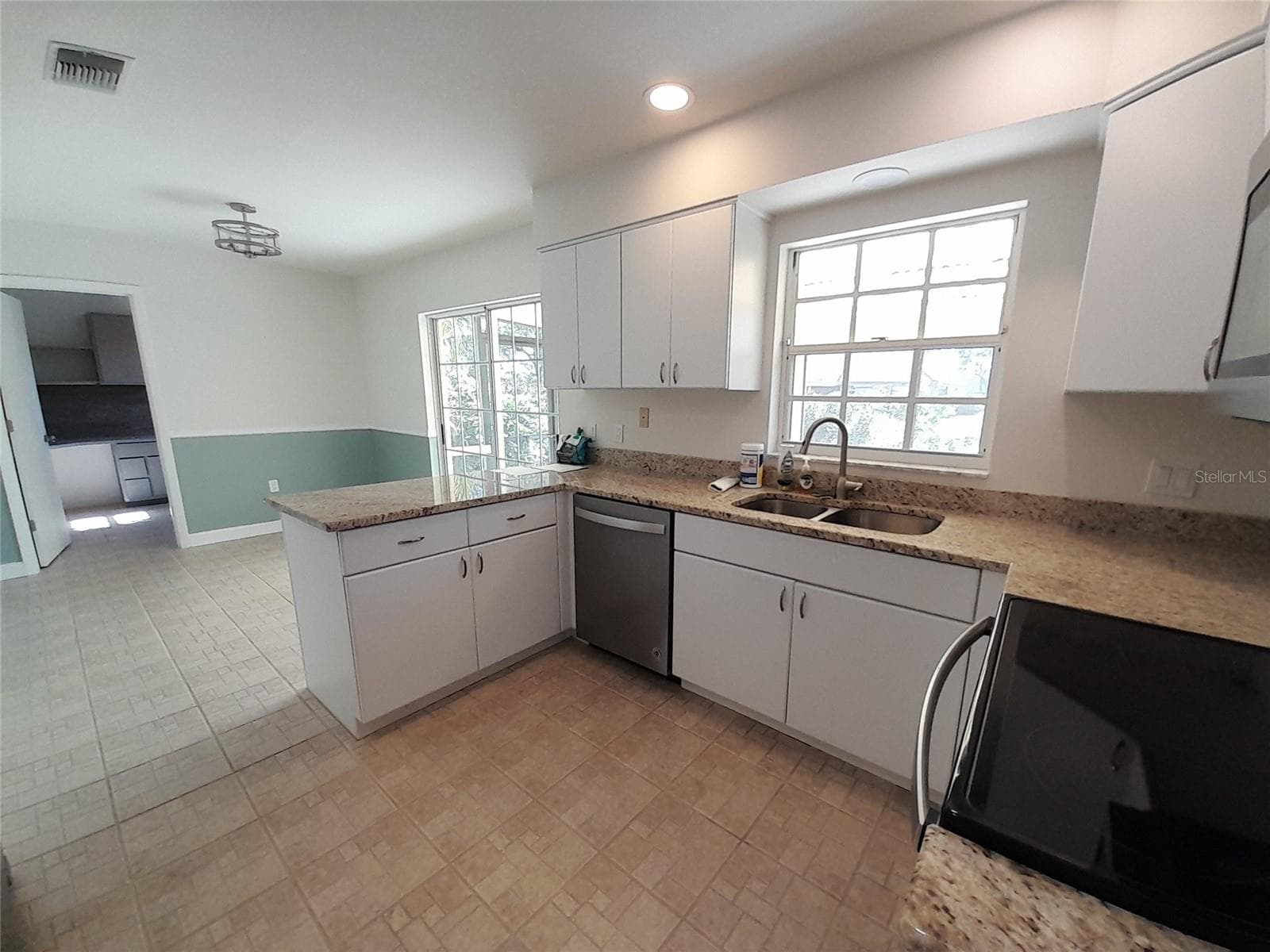 Townhouse at 3520 57TH AVENUE CIR W #2, BRADENTON, photo 3 of 27