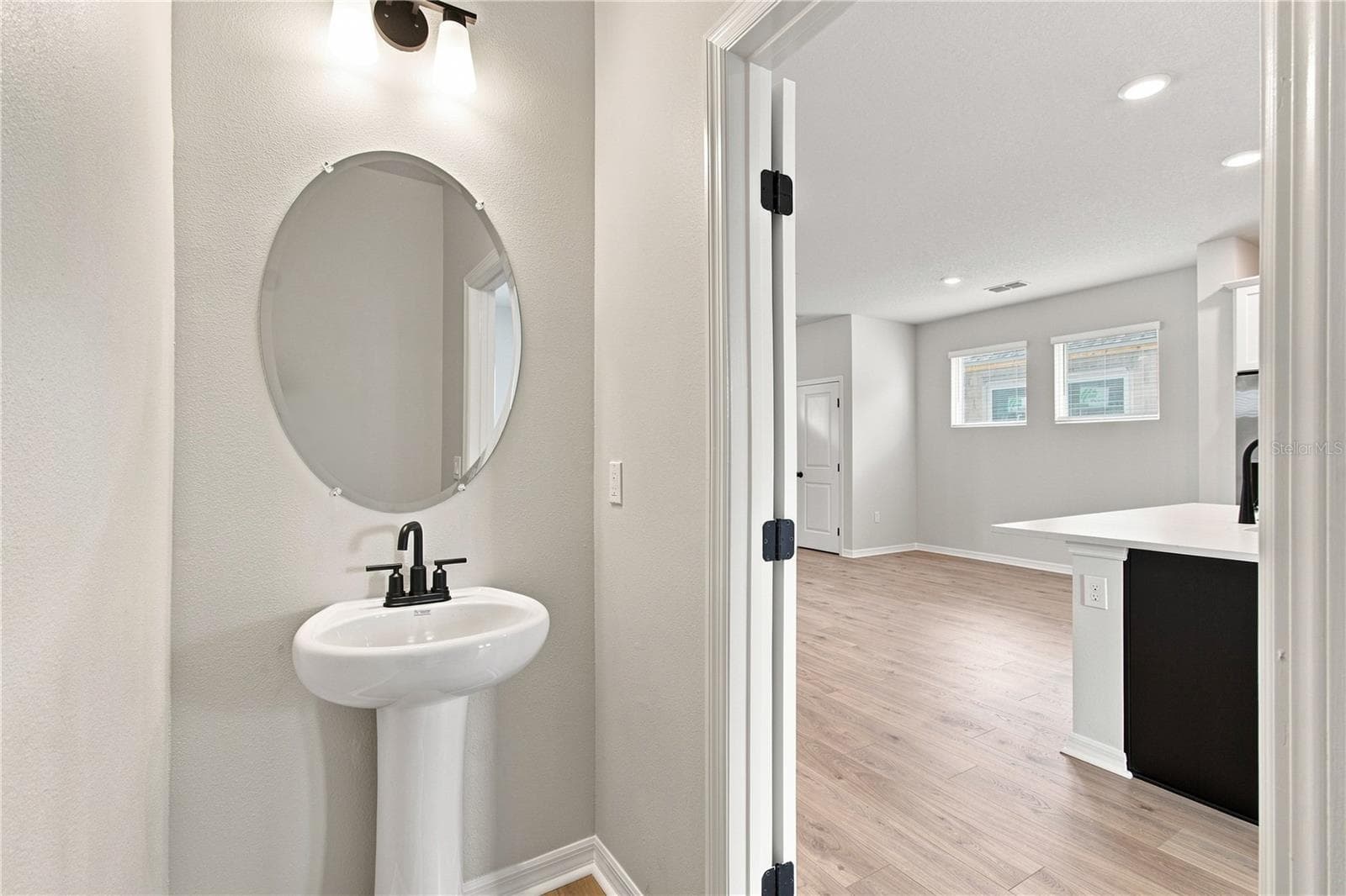 Powder Bath - 5617 WHITE IBIS PT, ST CLOUD