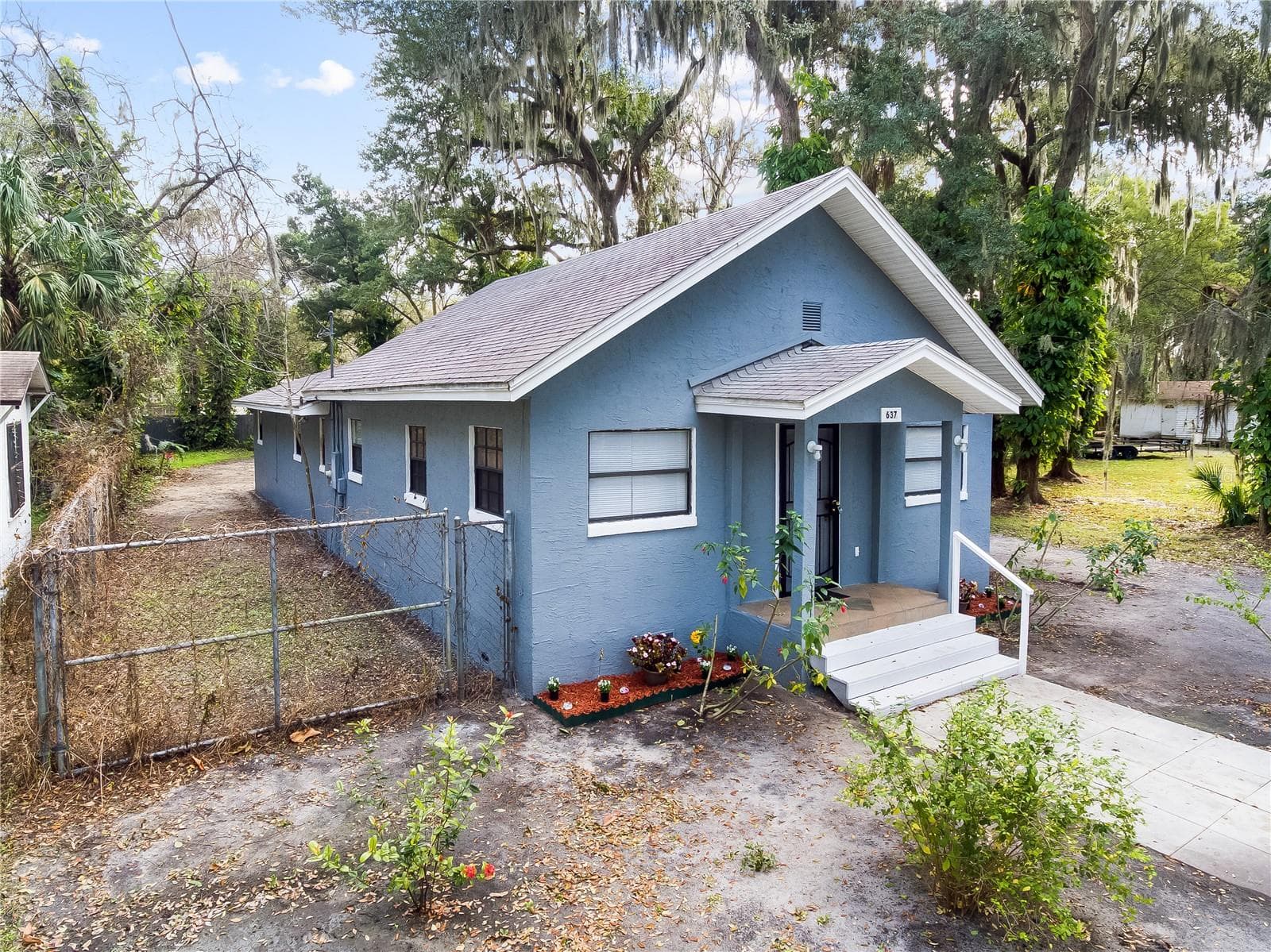 Single Family Residence at 637 VERA ST, DAYTONA BEACH, photo 2 of 21