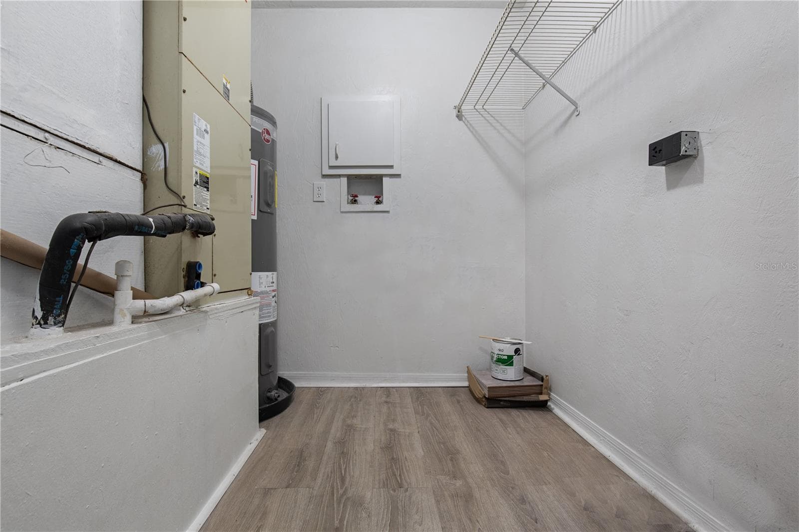 Single Family Residence at 637 VERA ST, DAYTONA BEACH, photo 7 of 21
