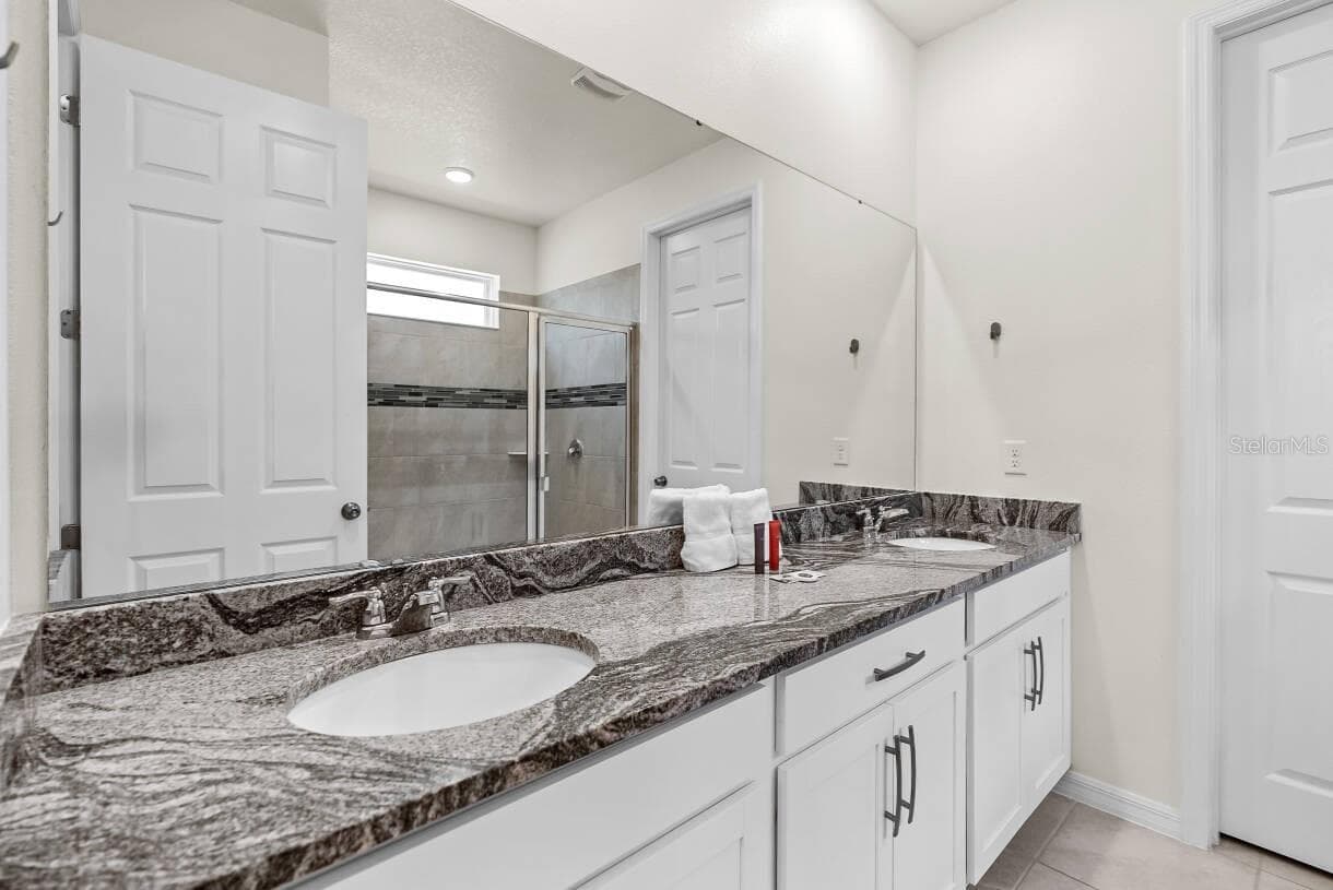 Single Family Residence at 8923 COCONUT BREEZE DR, KISSIMMEE, photo 31 of 63