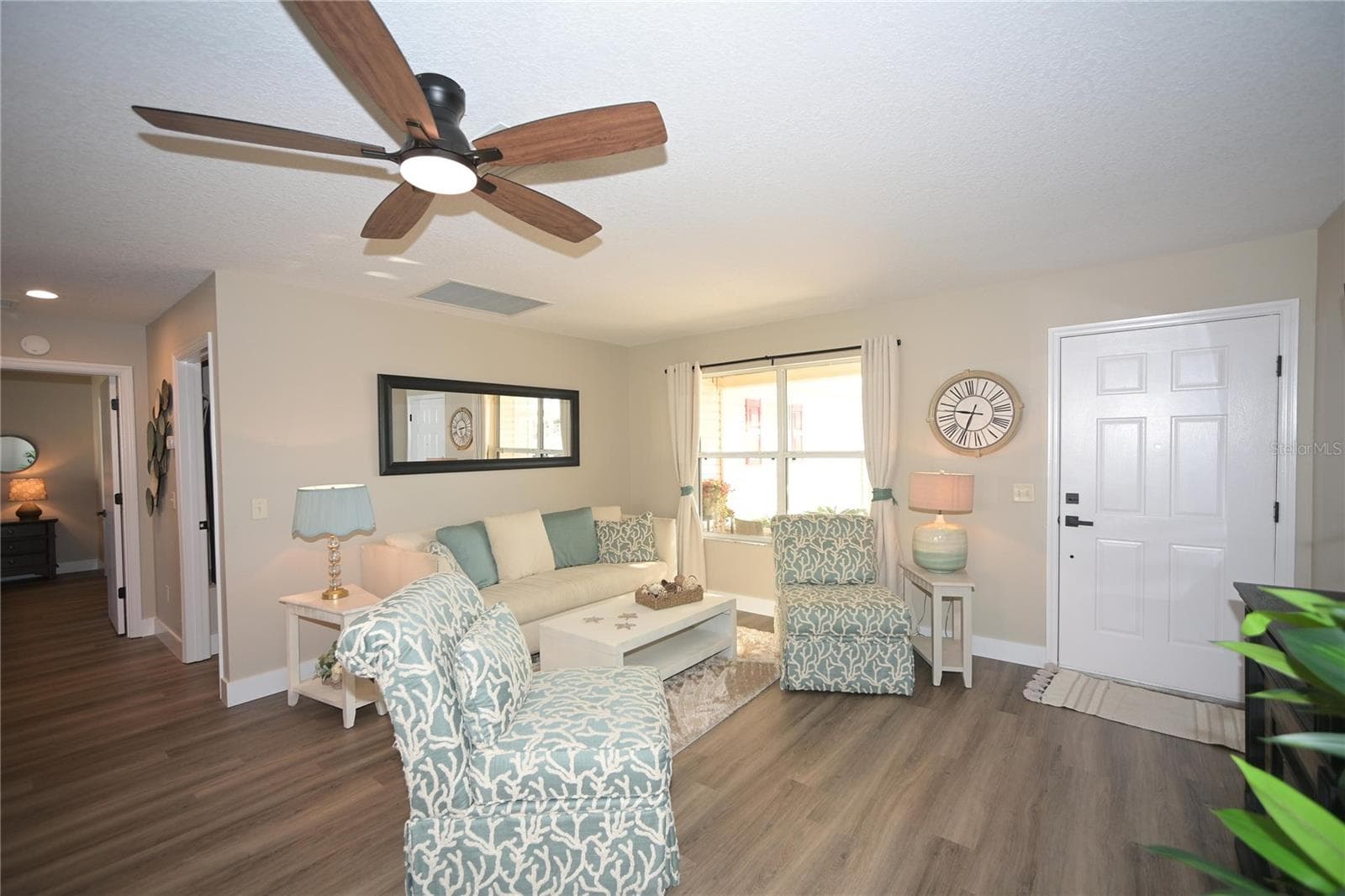 Single Family Residence at 1836 CAPTIVA CT, THE VILLAGES, photo 5 of 25