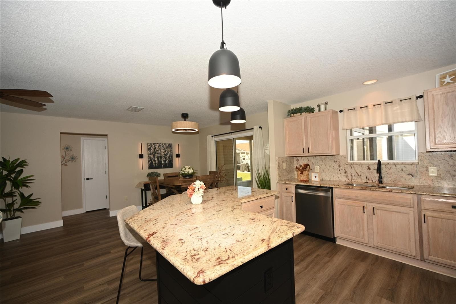 Single Family Residence at 1836 CAPTIVA CT, THE VILLAGES, photo 11 of 25