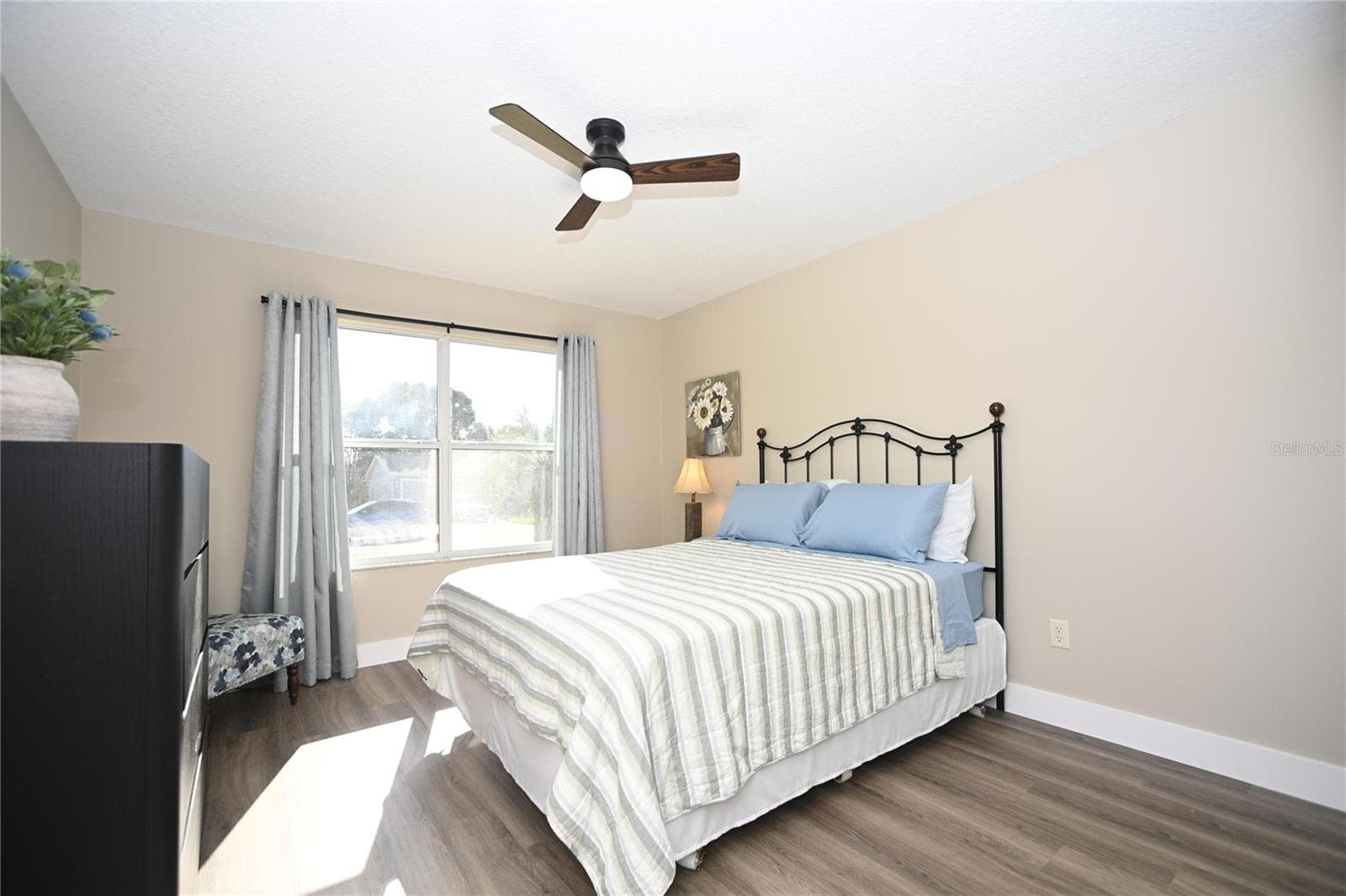 Single Family Residence at 1836 CAPTIVA CT, THE VILLAGES, photo 17 of 25