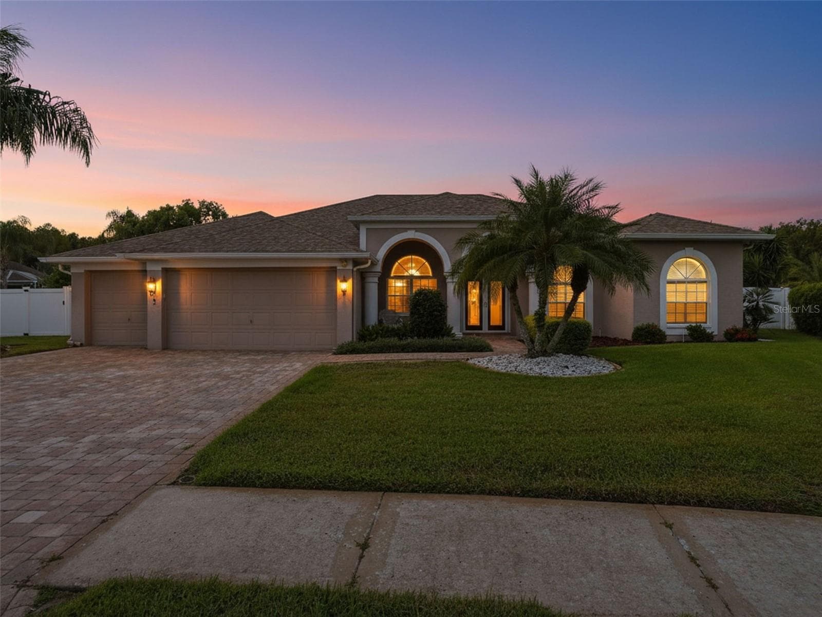 Single Family Residence at 1411 AMESBURY CT, NEW PORT RICHEY, photo 3 of 63