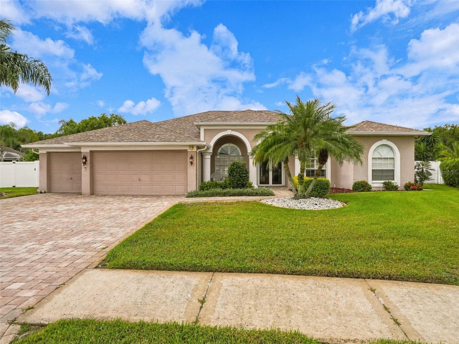 Single Family Residence at 1411 AMESBURY CT, NEW PORT RICHEY, photo 4 of 63