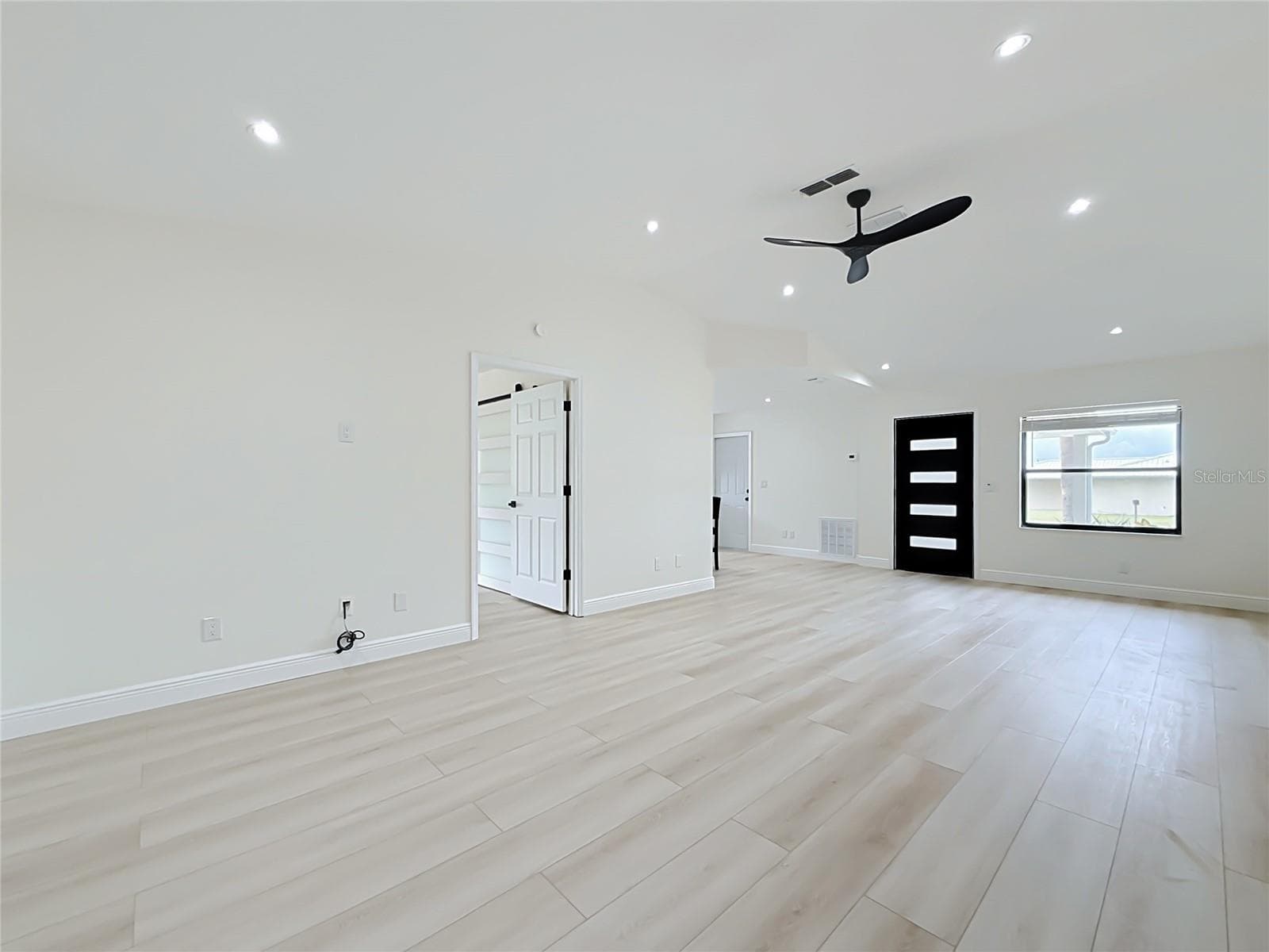 Single Family Residence at 13553 SE 39TH TER, SUMMERFIELD, photo 18 of 69