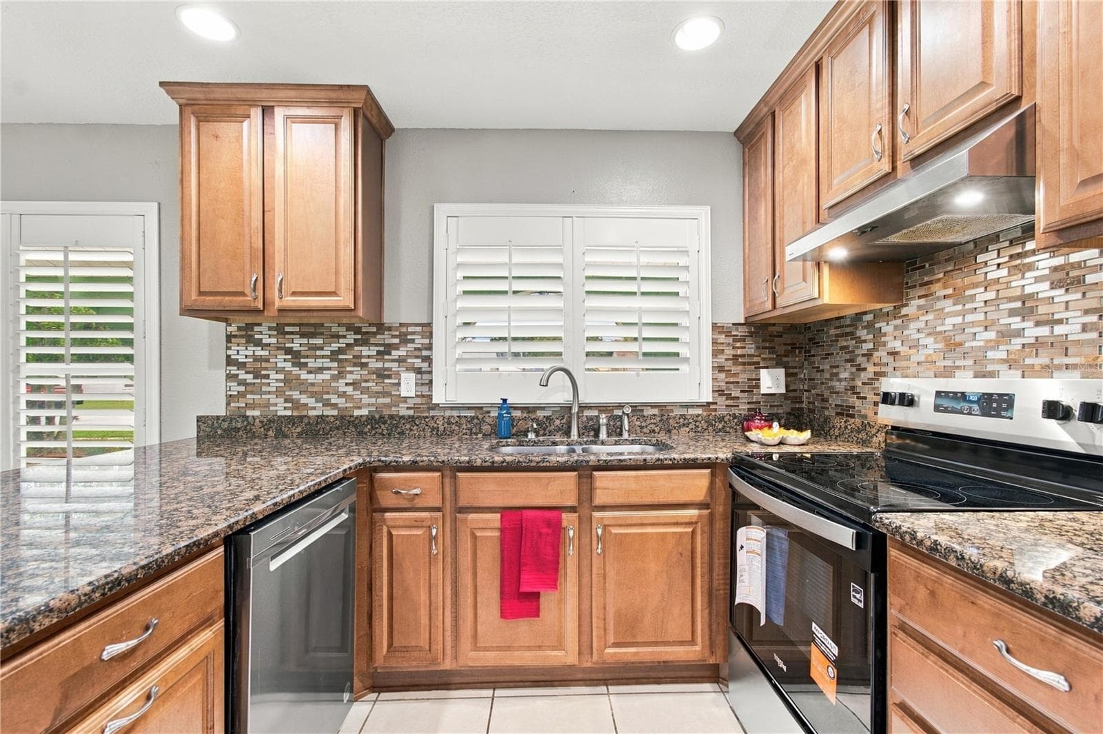 Single Family Residence at 8410 ANGELA CT, ZEPHYRHILLS, photo 16 of 60
