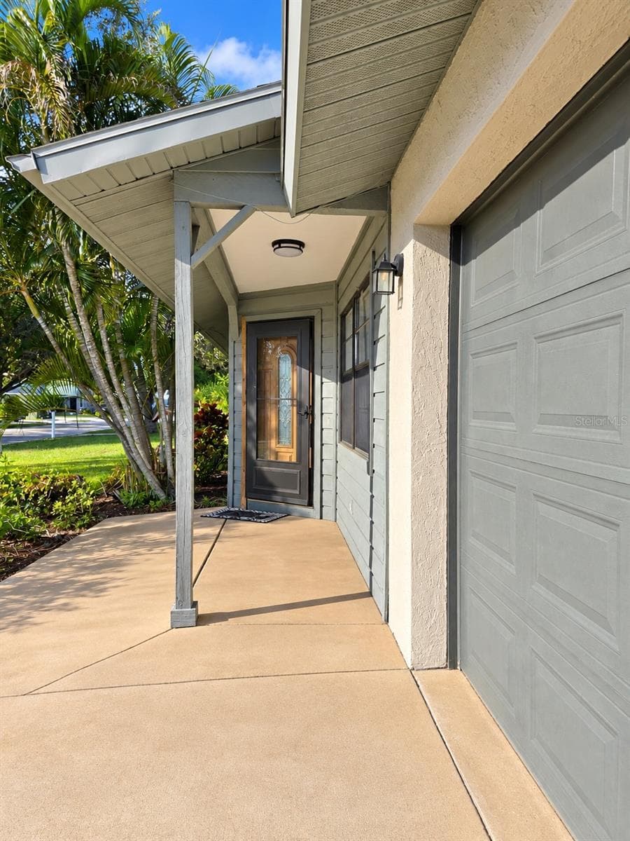 Single Family Residence at 1064 DEER HOLLOW BLVD, SARASOTA, photo 3 of 28