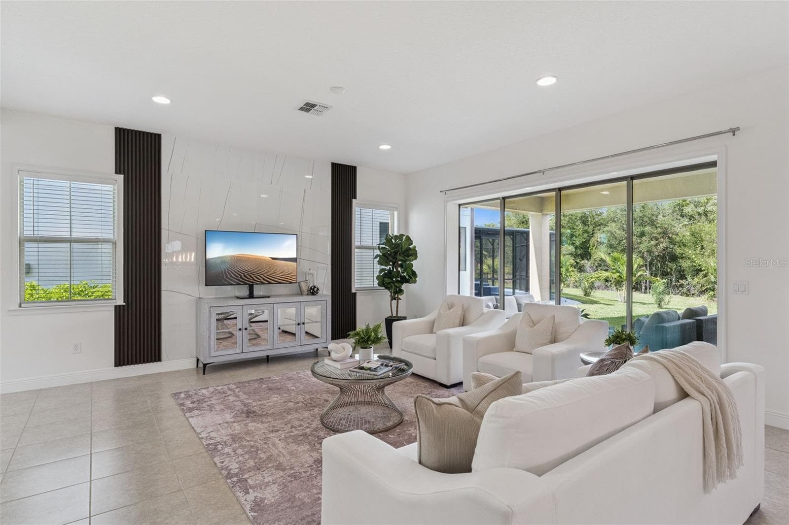 Single Family Residence at 13169 BROMBOROUGH DR, ORLANDO, photo 11 of 42