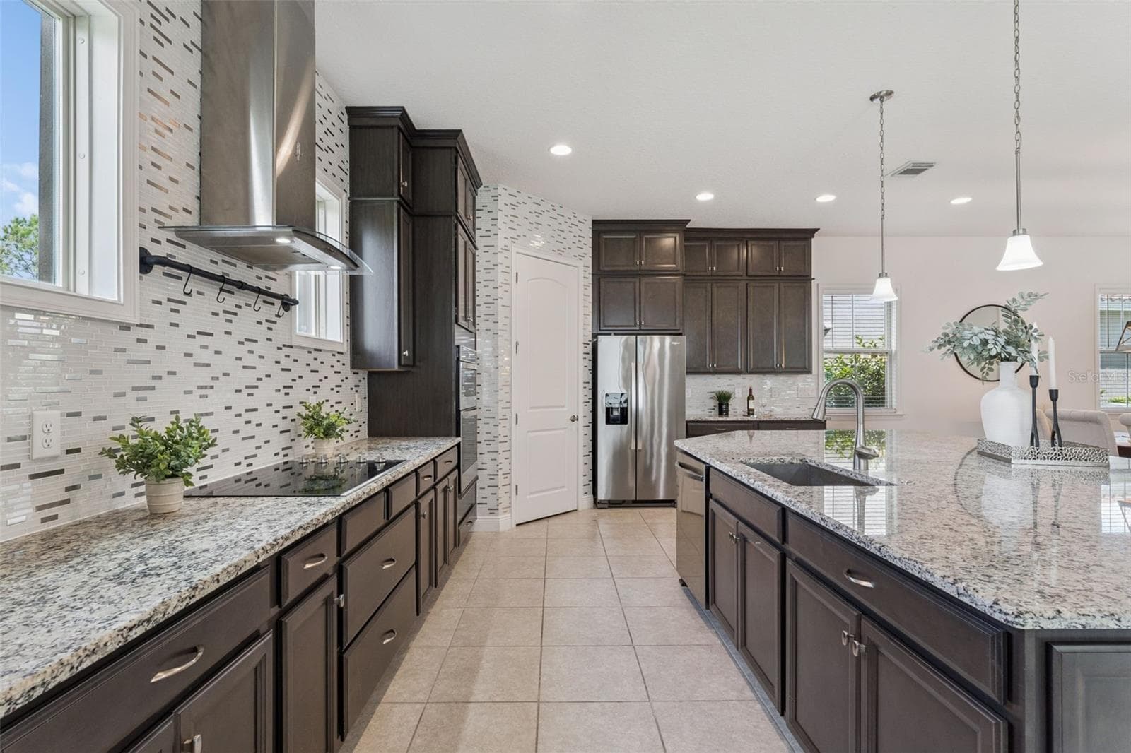 Single Family Residence at 13169 BROMBOROUGH DR, ORLANDO, photo 16 of 42
