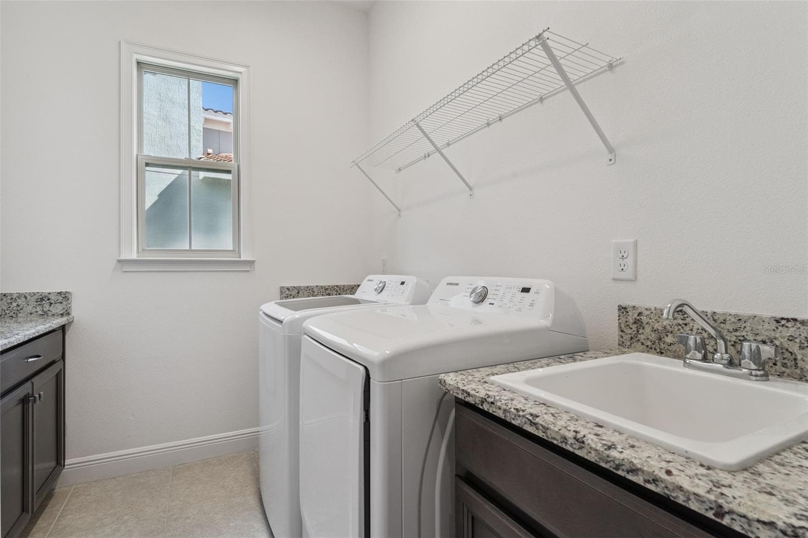 Single Family Residence at 13169 BROMBOROUGH DR, ORLANDO, photo 35 of 42