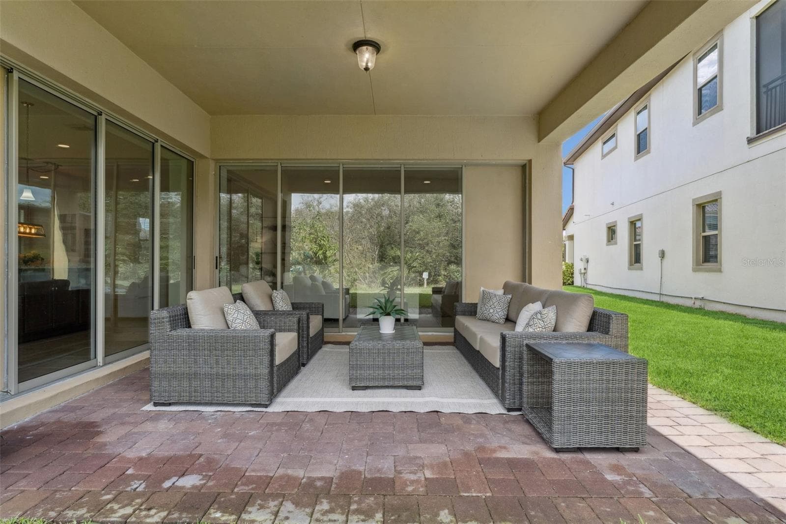 Single Family Residence at 13169 BROMBOROUGH DR, ORLANDO, photo 36 of 42