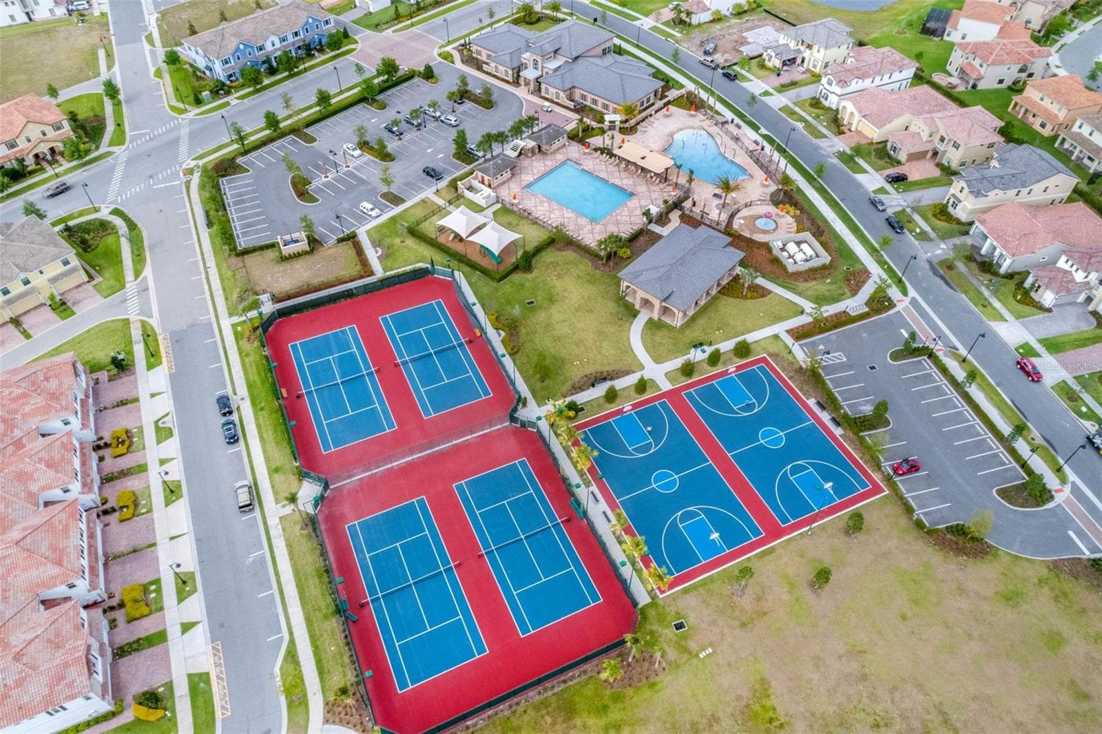 Single Family Residence at 13169 BROMBOROUGH DR, ORLANDO, photo 40 of 42