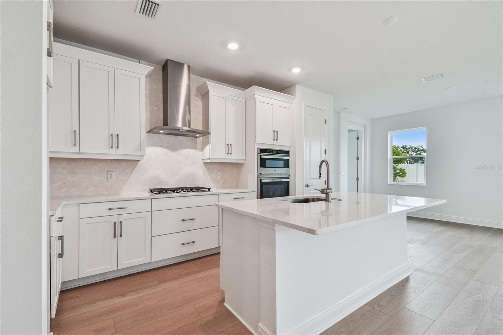 Single Family Residence at 161 VISTERA BLVD, NOKOMIS, photo 11 of 36