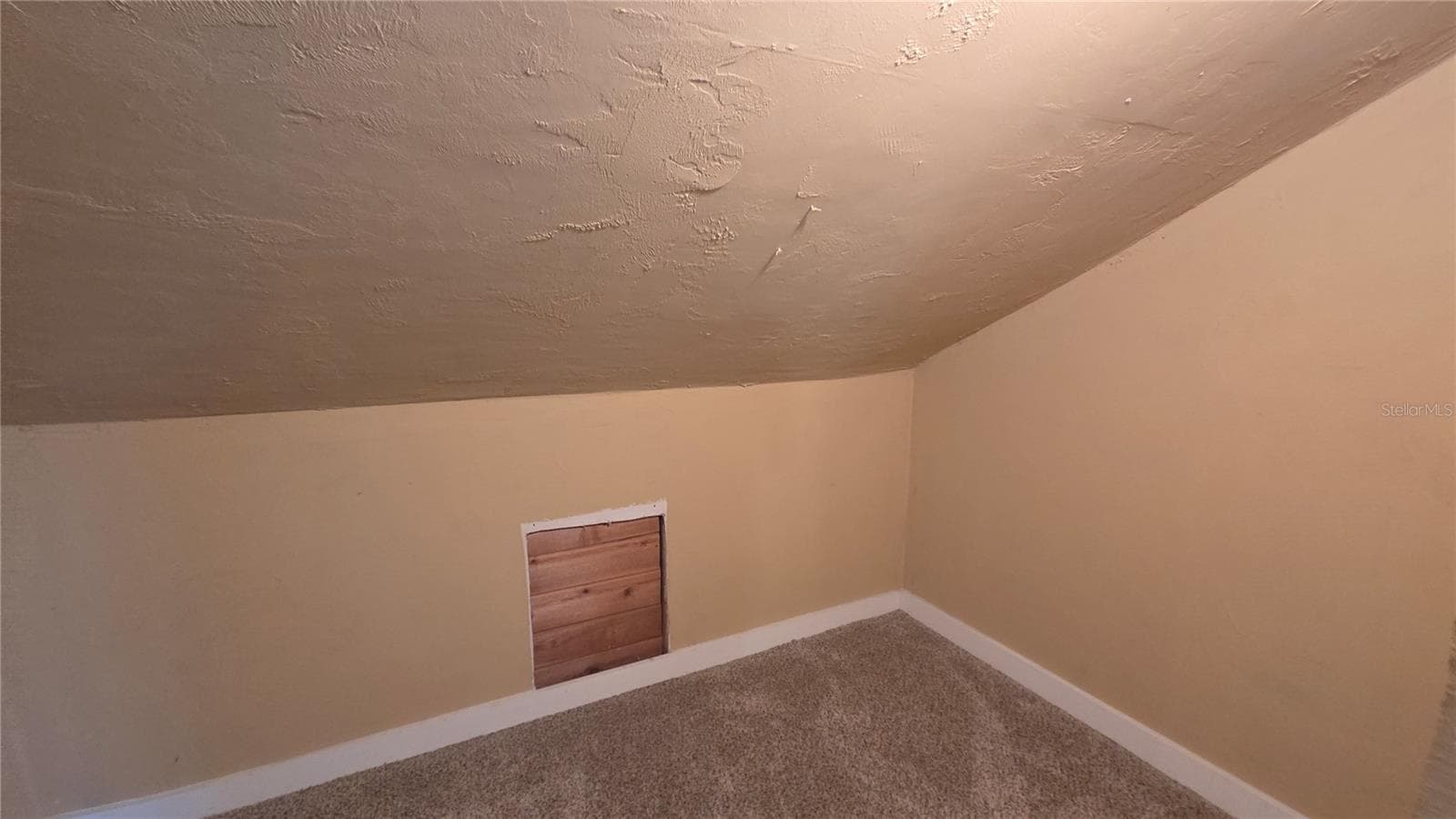 Apartment at 1411 E NEW YORK AVE, DELAND, photo 14 of 24