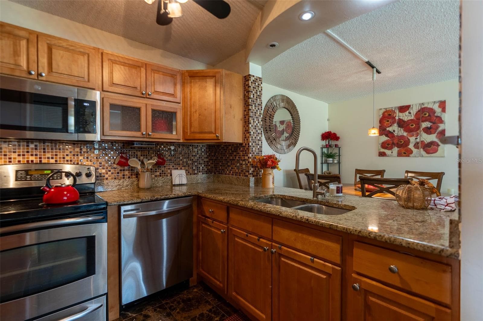 Condominium at 1228 S PINE RIDGE CIR #H2, SANFORD, photo 13 of 36