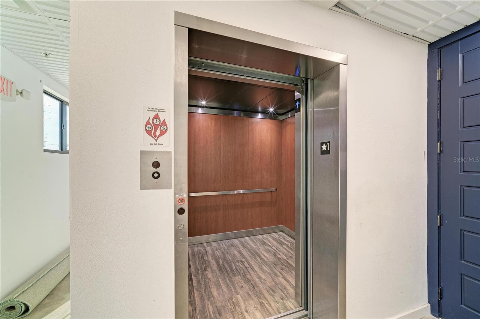 Ground level - Oversized elevator - 3004 AVENUE C, HOLMES BEACH