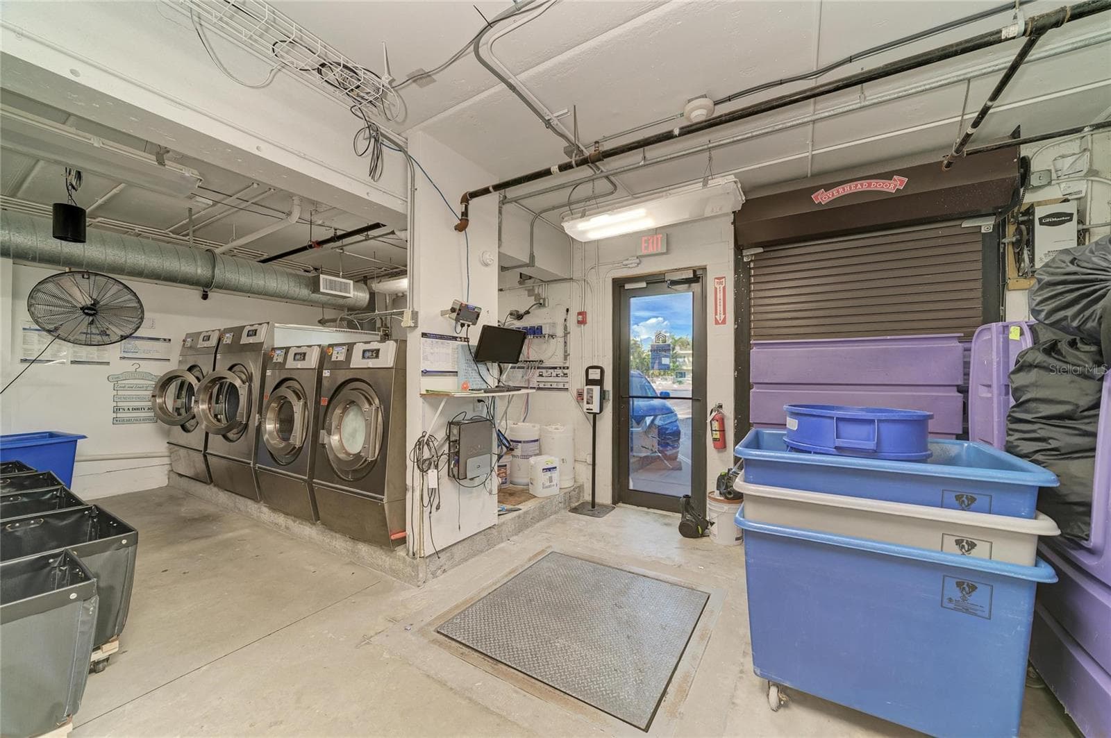 Ground level - Elevated washer pad - 3004 AVENUE C, HOLMES BEACH