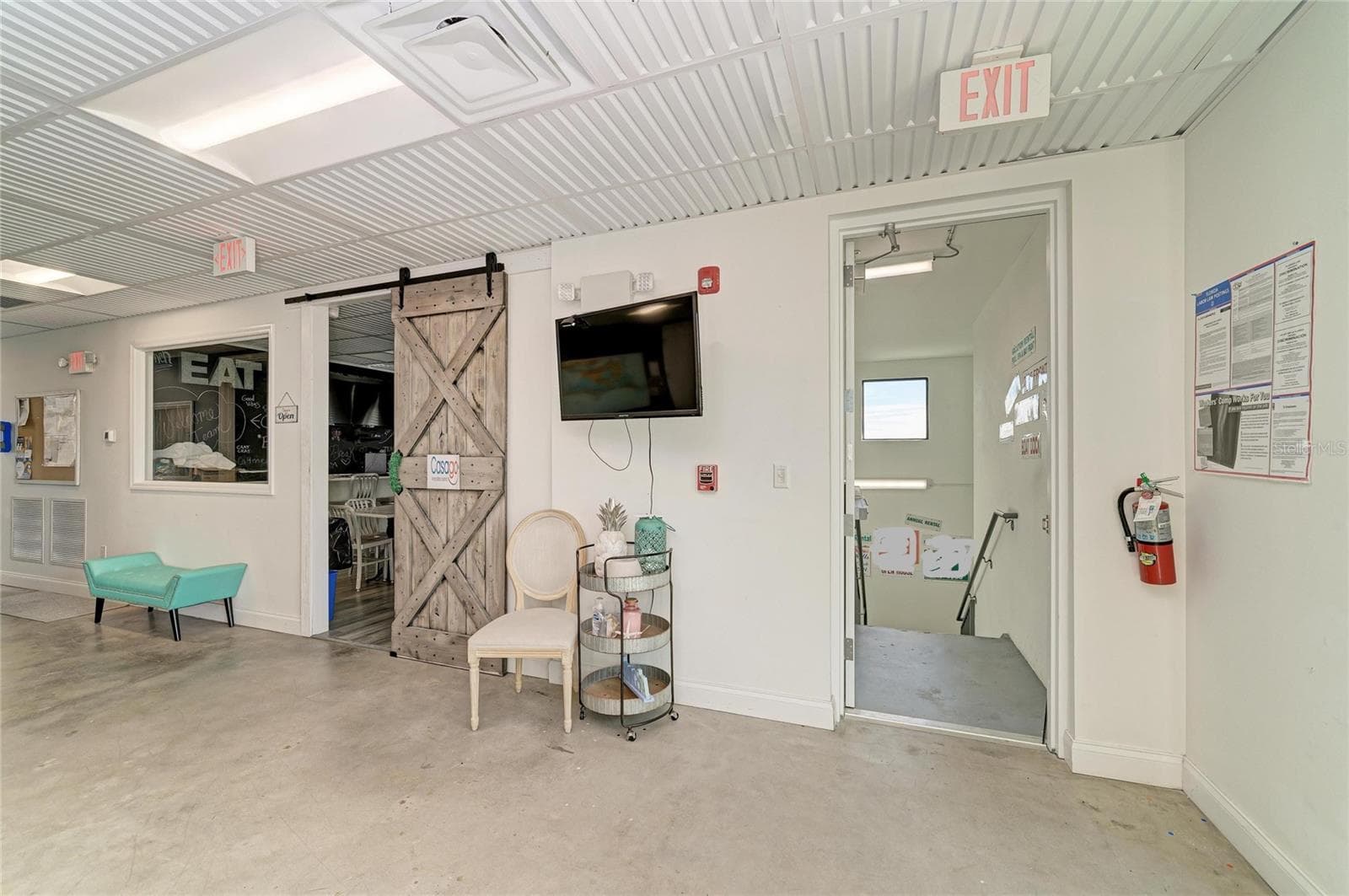 Third level - lobby area - 3004 AVENUE C, HOLMES BEACH