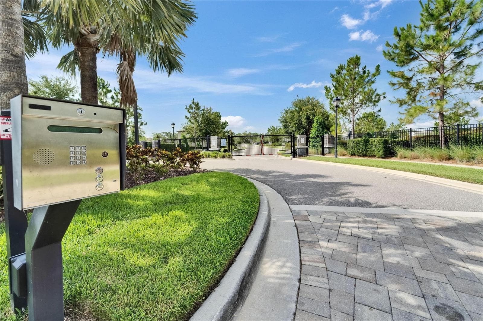 Single Family Residence at 6658 DEVLIN LN, WESLEY CHAPEL, photo 4 of 56
