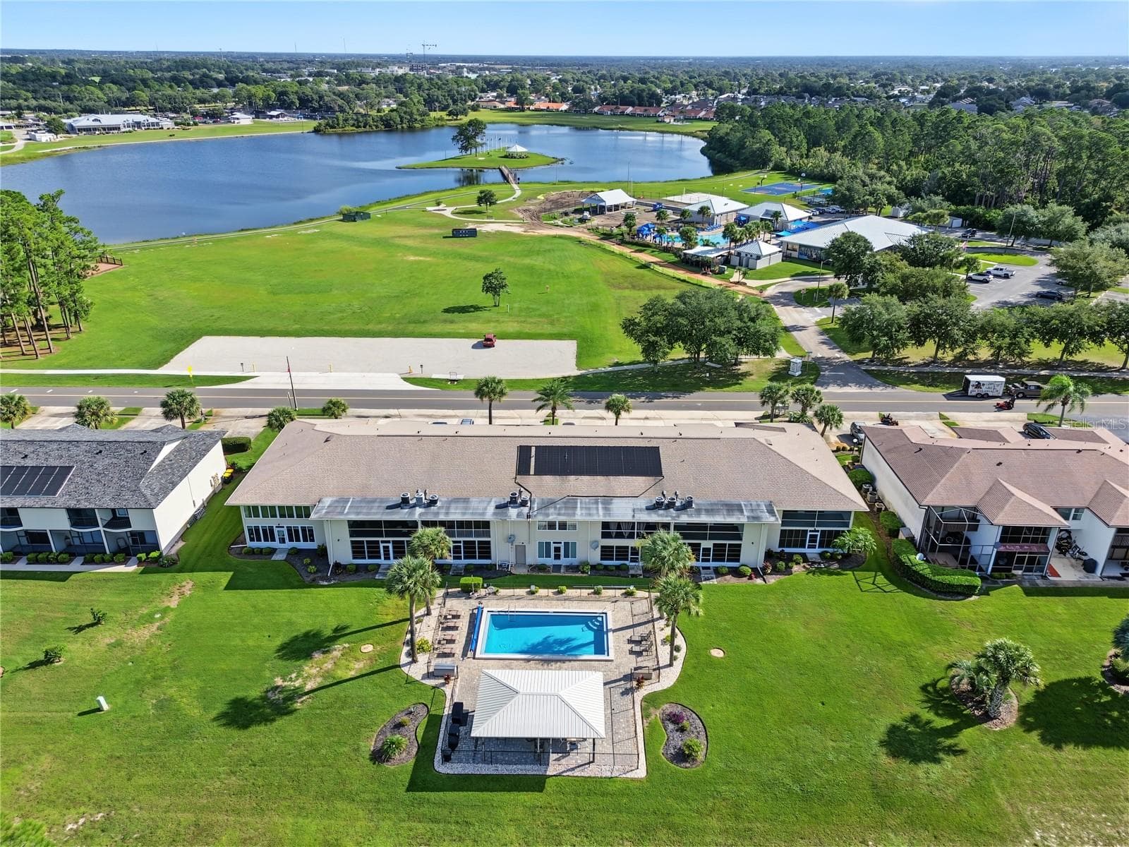 Condominium at 3621 EDGEWATER DR #207, SEBRING, photo 4 of 26