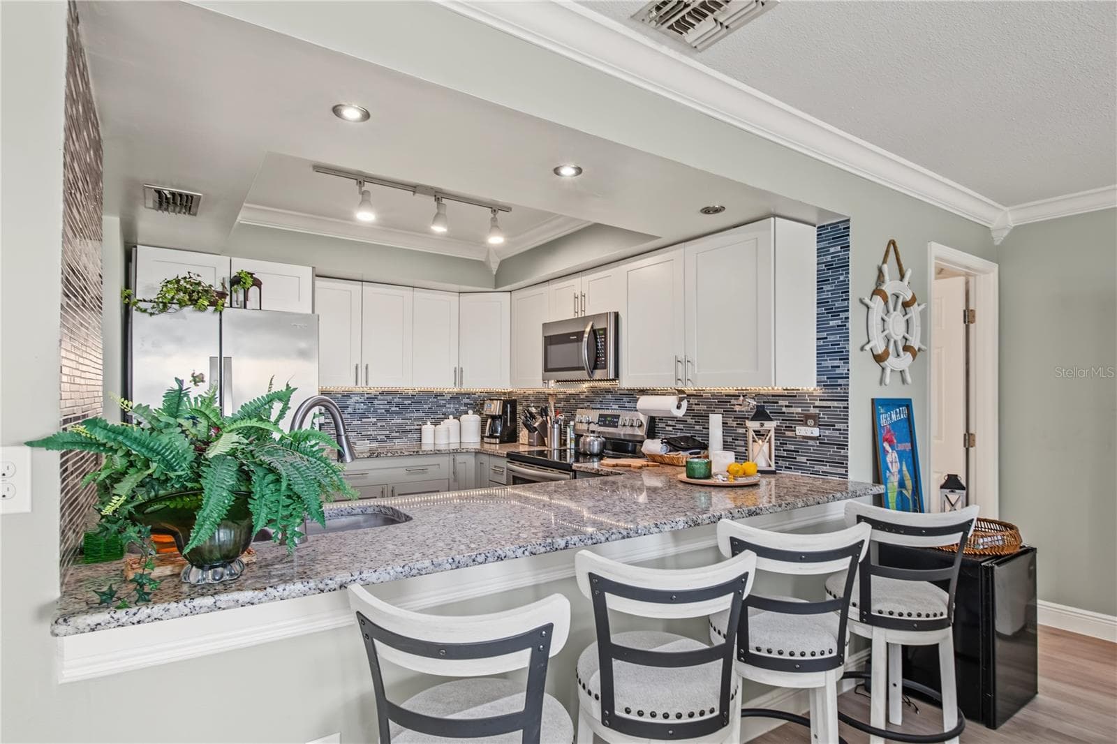 Condominium at 3621 EDGEWATER DR #207, SEBRING, photo 6 of 26