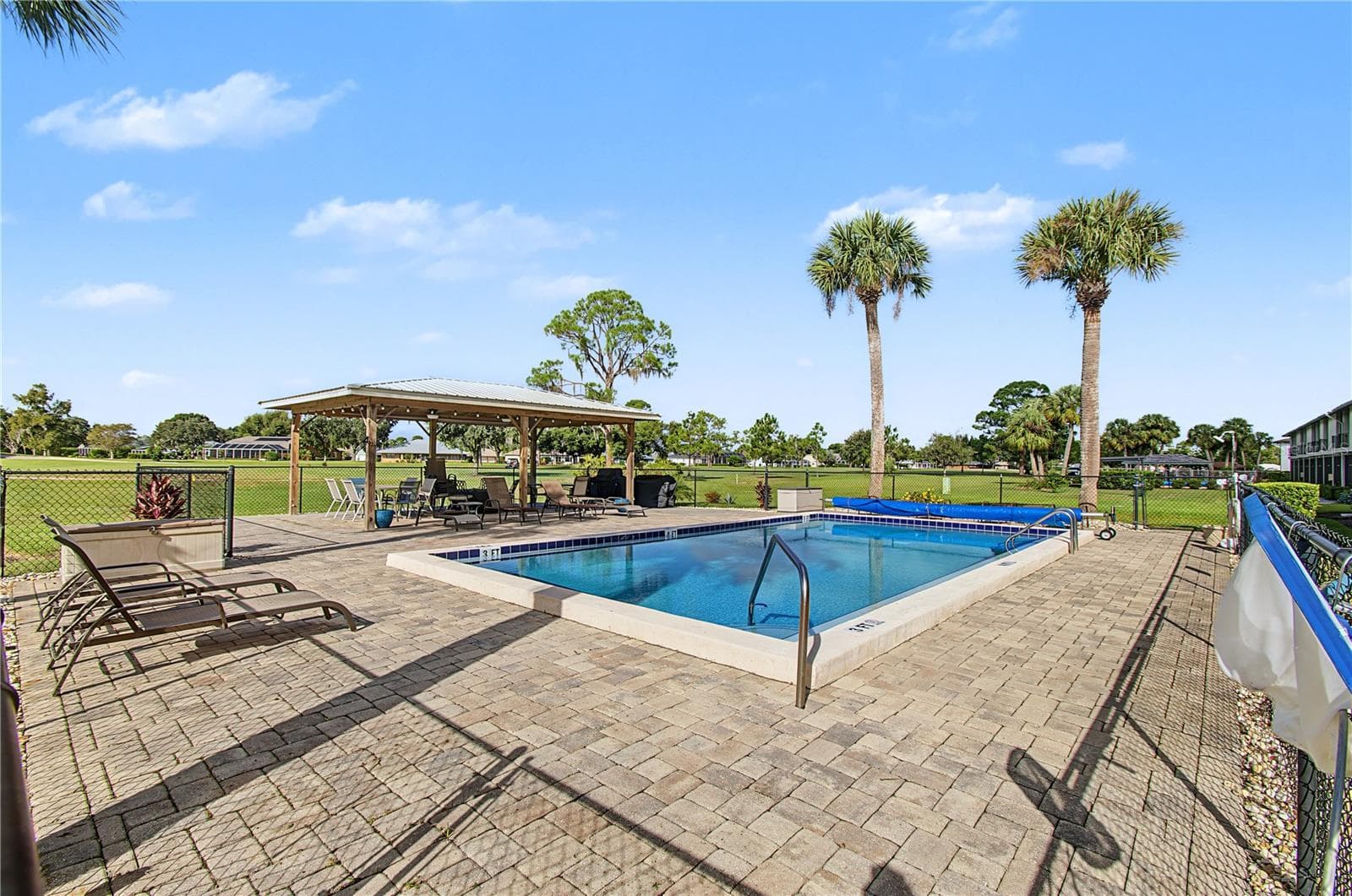 private pool at condo - 3621 EDGEWATER DR #207, SEBRING