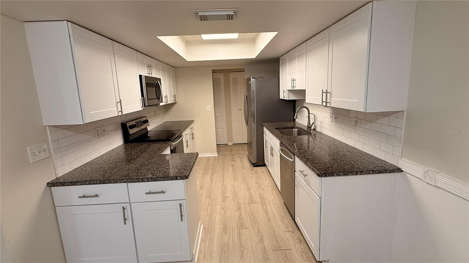 Condominium at 2113 HAILSTONE CIR #363, SUN CITY CENTER, photo 7 of 24