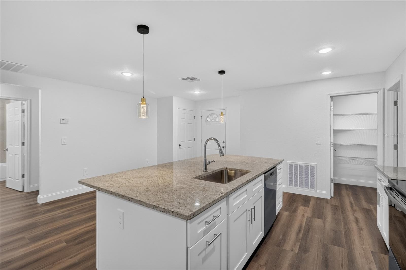Single Family Residence at 1097 CAREFREE COVE DR, WINTER HAVEN, photo 13 of 50