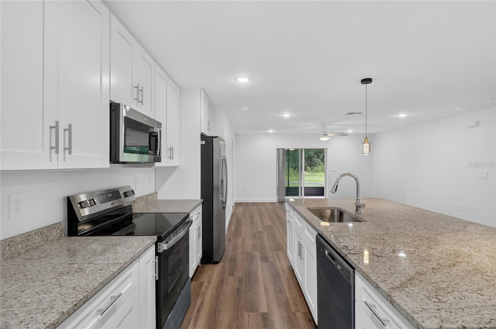 Single Family Residence at 1097 CAREFREE COVE DR, WINTER HAVEN, photo 14 of 50