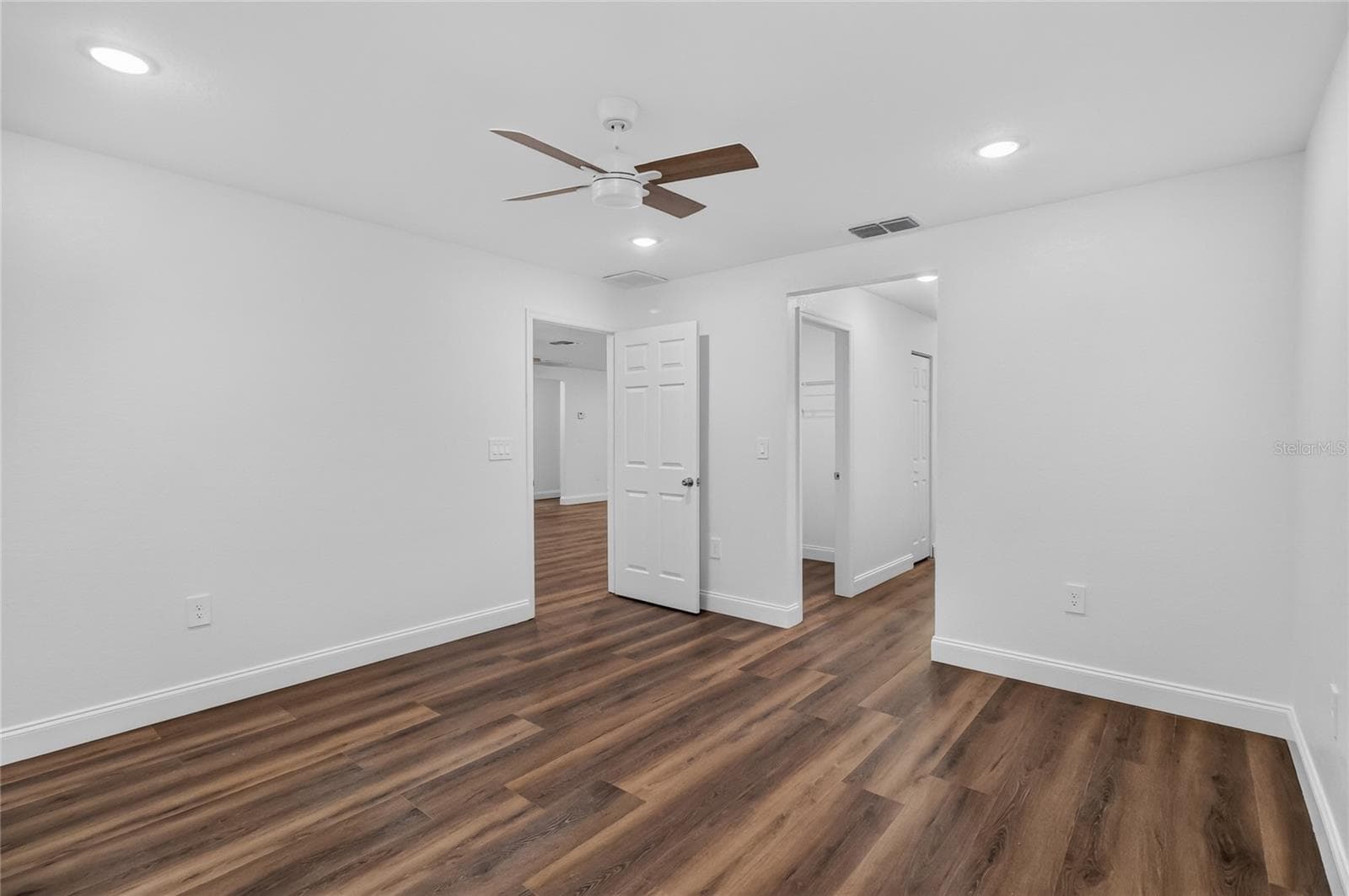 Single Family Residence at 1097 CAREFREE COVE DR, WINTER HAVEN, photo 21 of 50