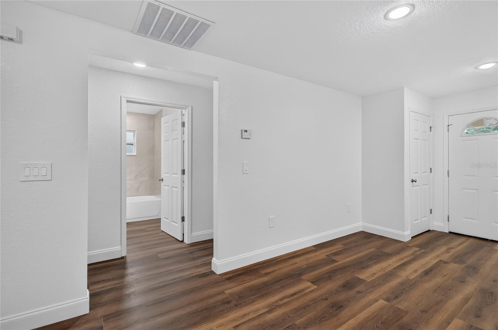 Single Family Residence at 1097 CAREFREE COVE DR, WINTER HAVEN, photo 27 of 50