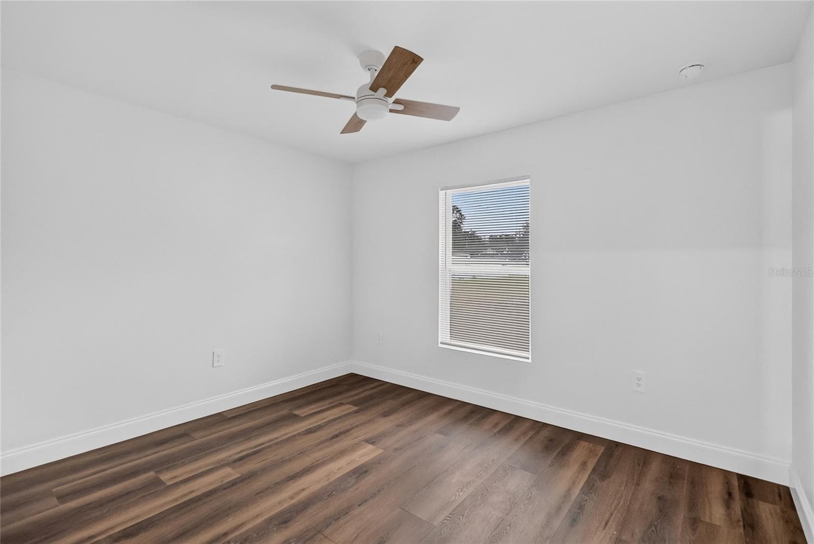 Single Family Residence at 1097 CAREFREE COVE DR, WINTER HAVEN, photo 30 of 50