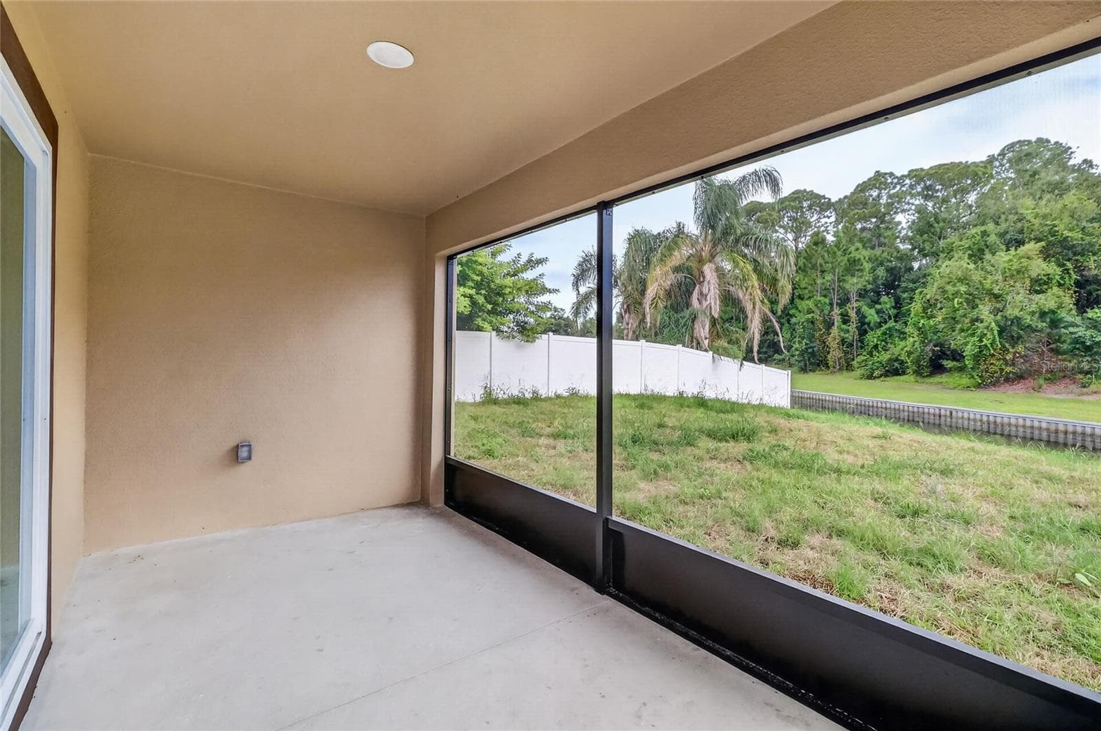 Single Family Residence at 1097 CAREFREE COVE DR, WINTER HAVEN, photo 39 of 50