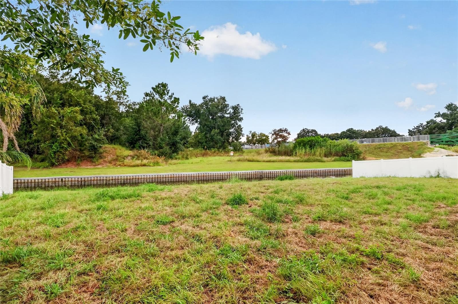 Single Family Residence at 1097 CAREFREE COVE DR, WINTER HAVEN, photo 41 of 50