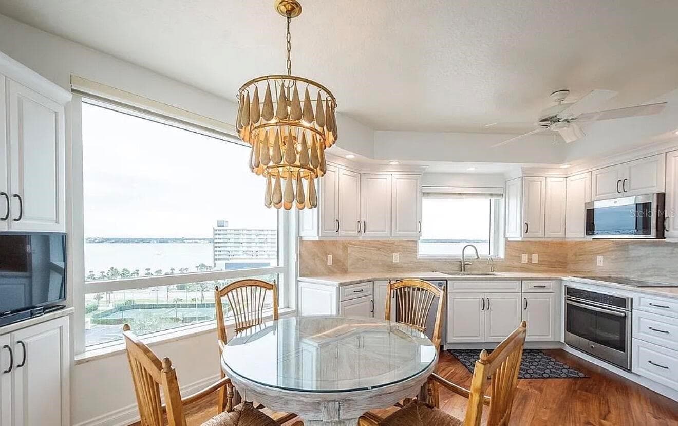 Condominium at 1180 GULF BLVD #806, CLEARWATER, photo 3 of 31