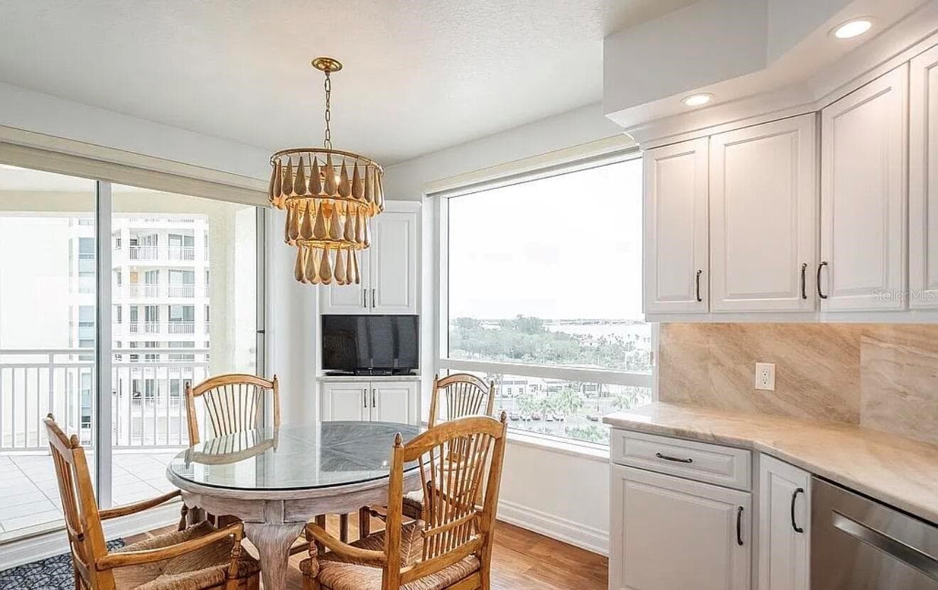 Condominium at 1180 GULF BLVD #806, CLEARWATER, photo 7 of 31