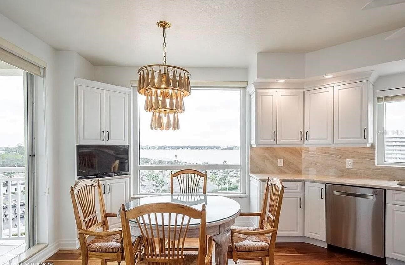 Condominium at 1180 GULF BLVD #806, CLEARWATER, photo 9 of 31