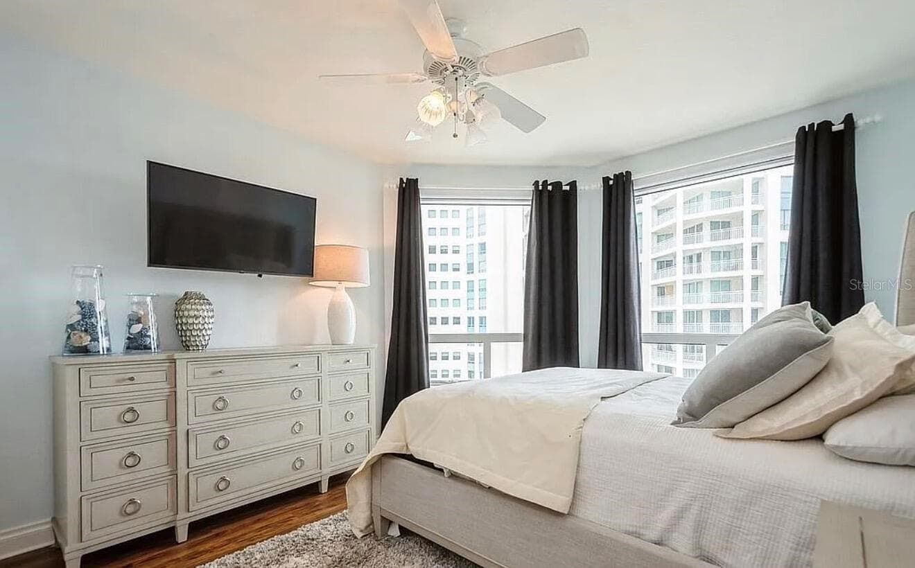 Condominium at 1180 GULF BLVD #806, CLEARWATER, photo 14 of 31