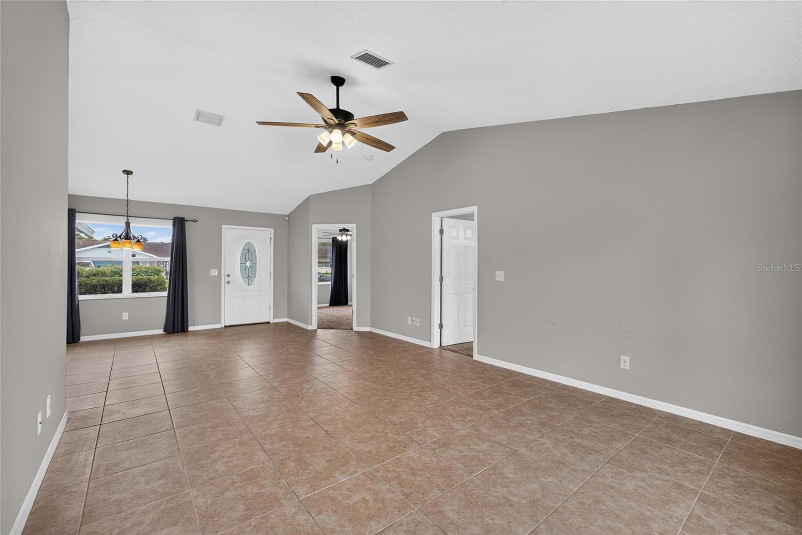 Living/Dining Area - 39 FISCHER LN, PALM COAST