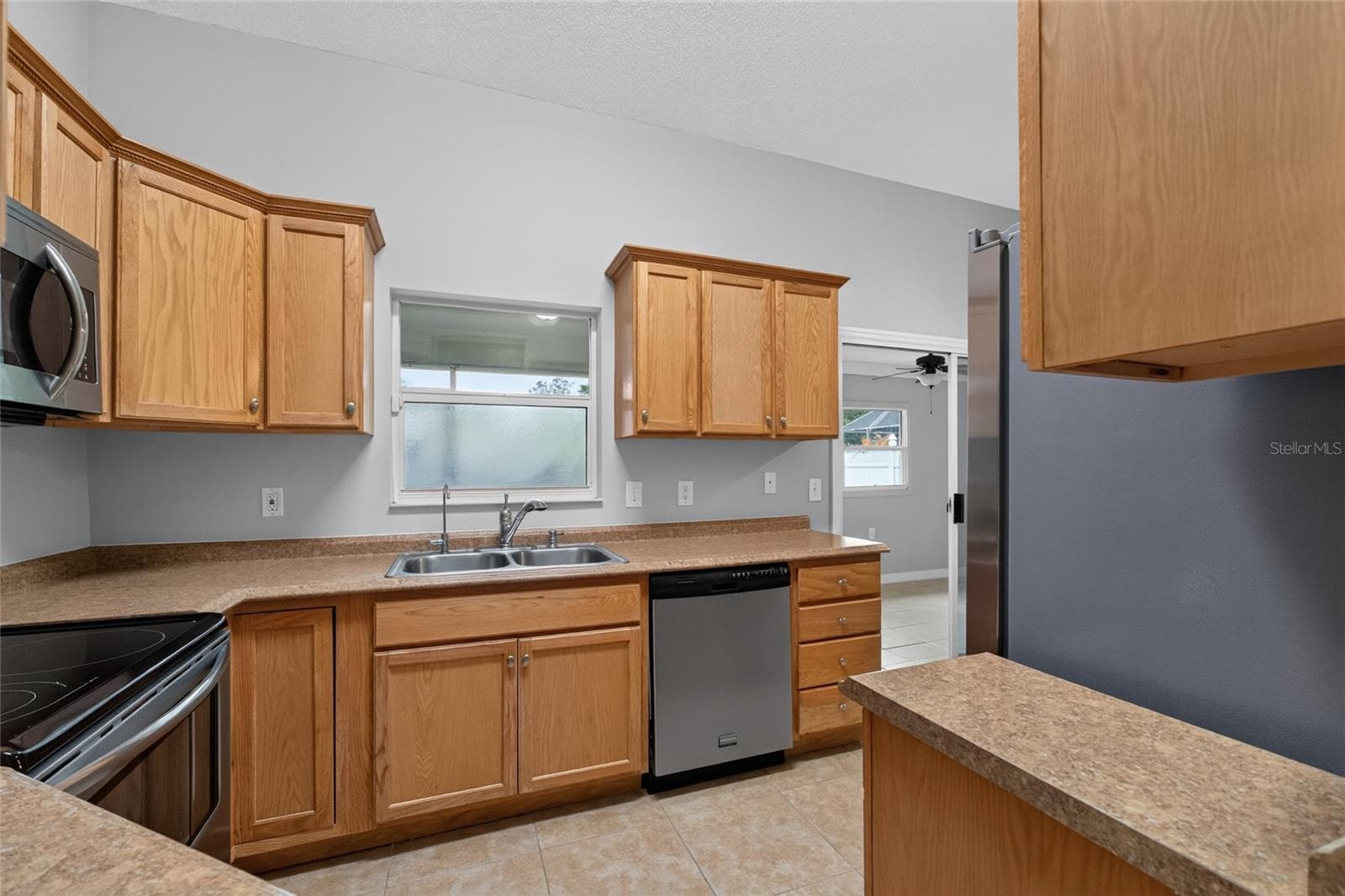 Kitchen - 39 FISCHER LN, PALM COAST