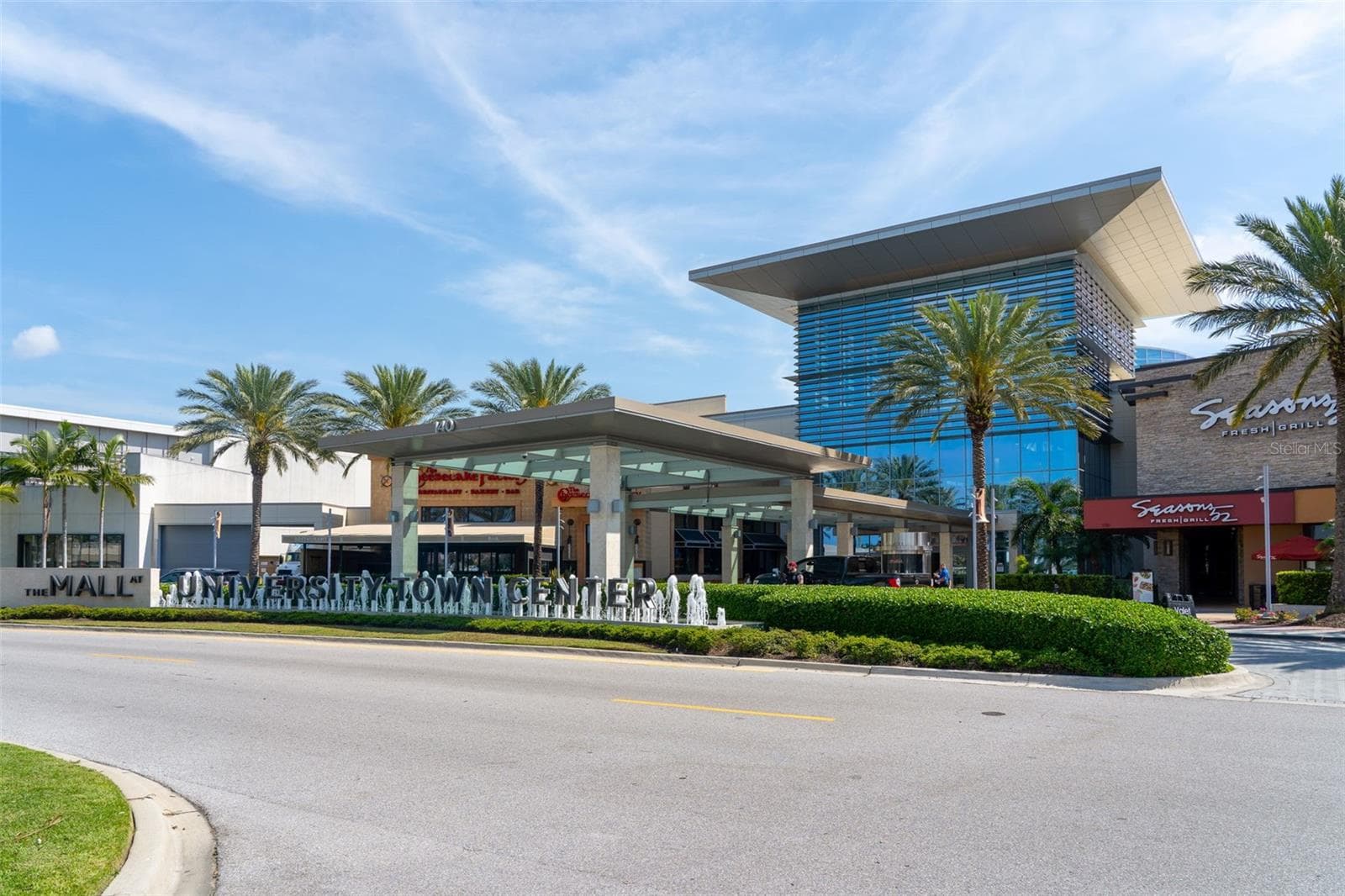 Spend an afternoon browsing your favorite stores, then meet friends for dinner at UTC. - 8432 MIRAMAR WAY, LAKEWOOD RANCH