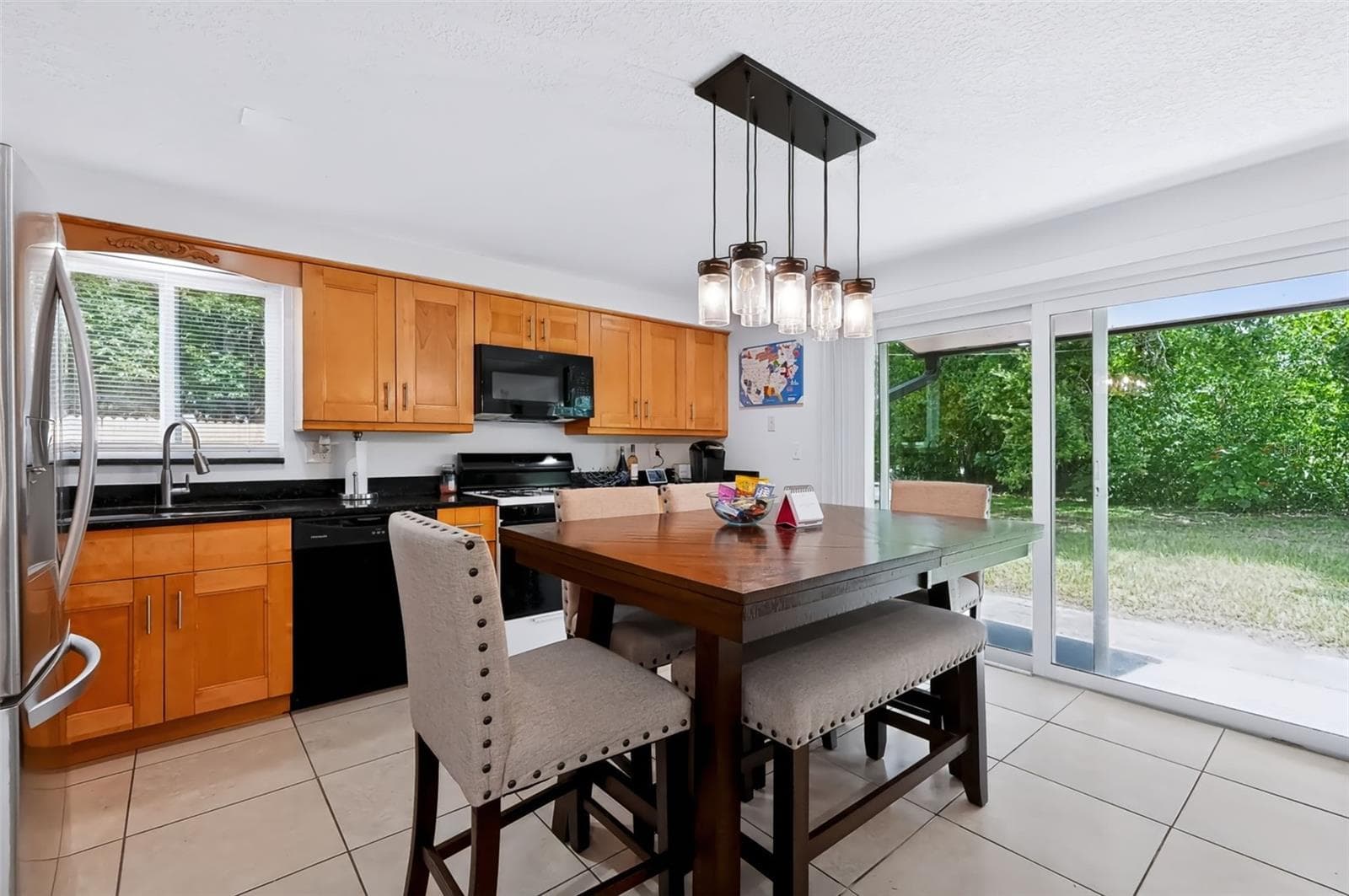 Single Family Residence at 2223 FULTON WAY, LARGO, photo 4 of 33