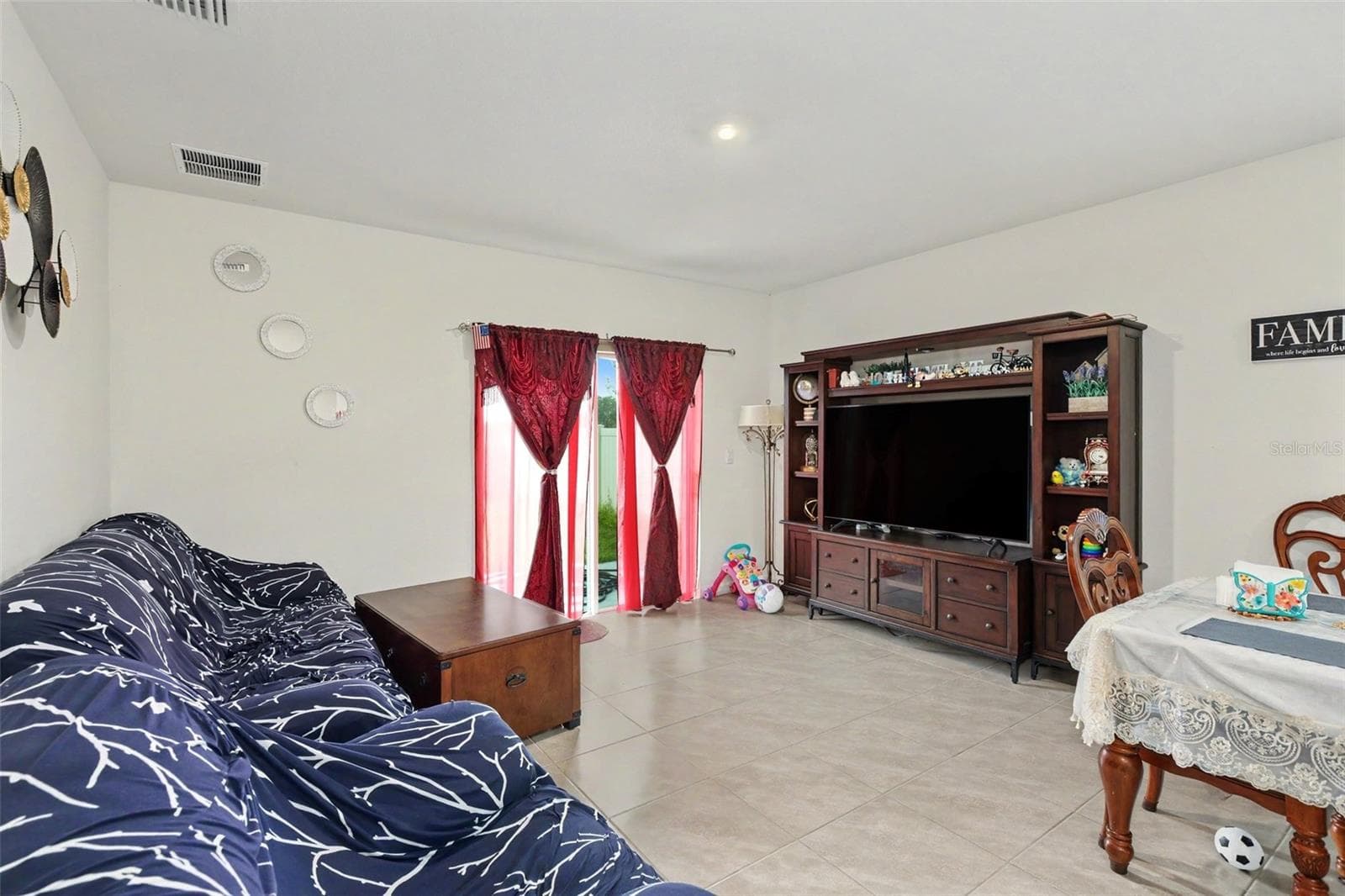 Single Family Residence at 1656 HAZY SEA DR, PLANT CITY, photo 7 of 34