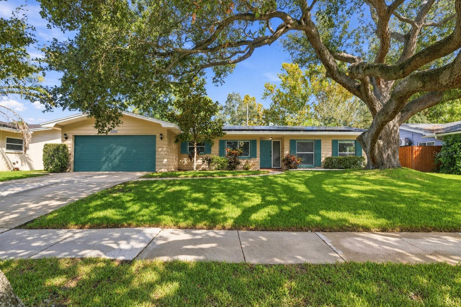2260 SAINT CHARLES DR