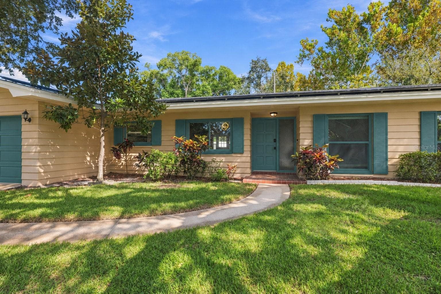 Freshly painted in October 2026. - 2260 SAINT CHARLES DR, CLEARWATER