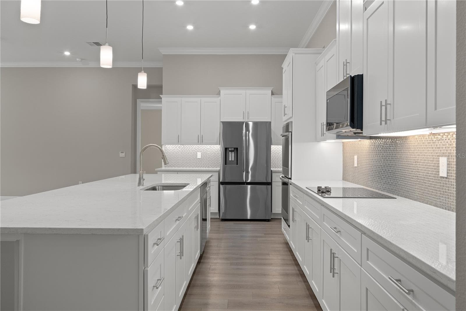 Single Family Residence at 3339 W VILLANOVA CT, BEVERLY HILLS, photo 32 of 149