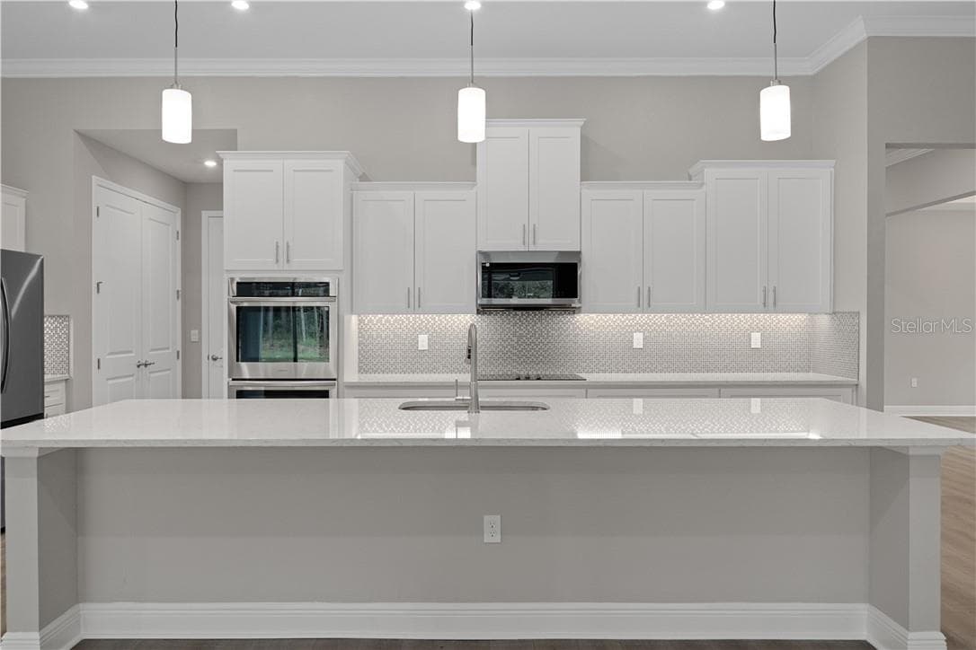 Single Family Residence at 3339 W VILLANOVA CT, BEVERLY HILLS, photo 35 of 149